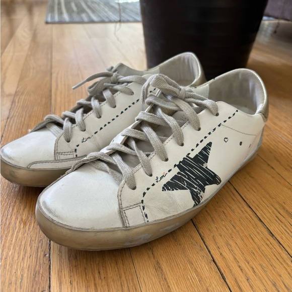 Golden Goose Sneakers - Picture 2 of 7
